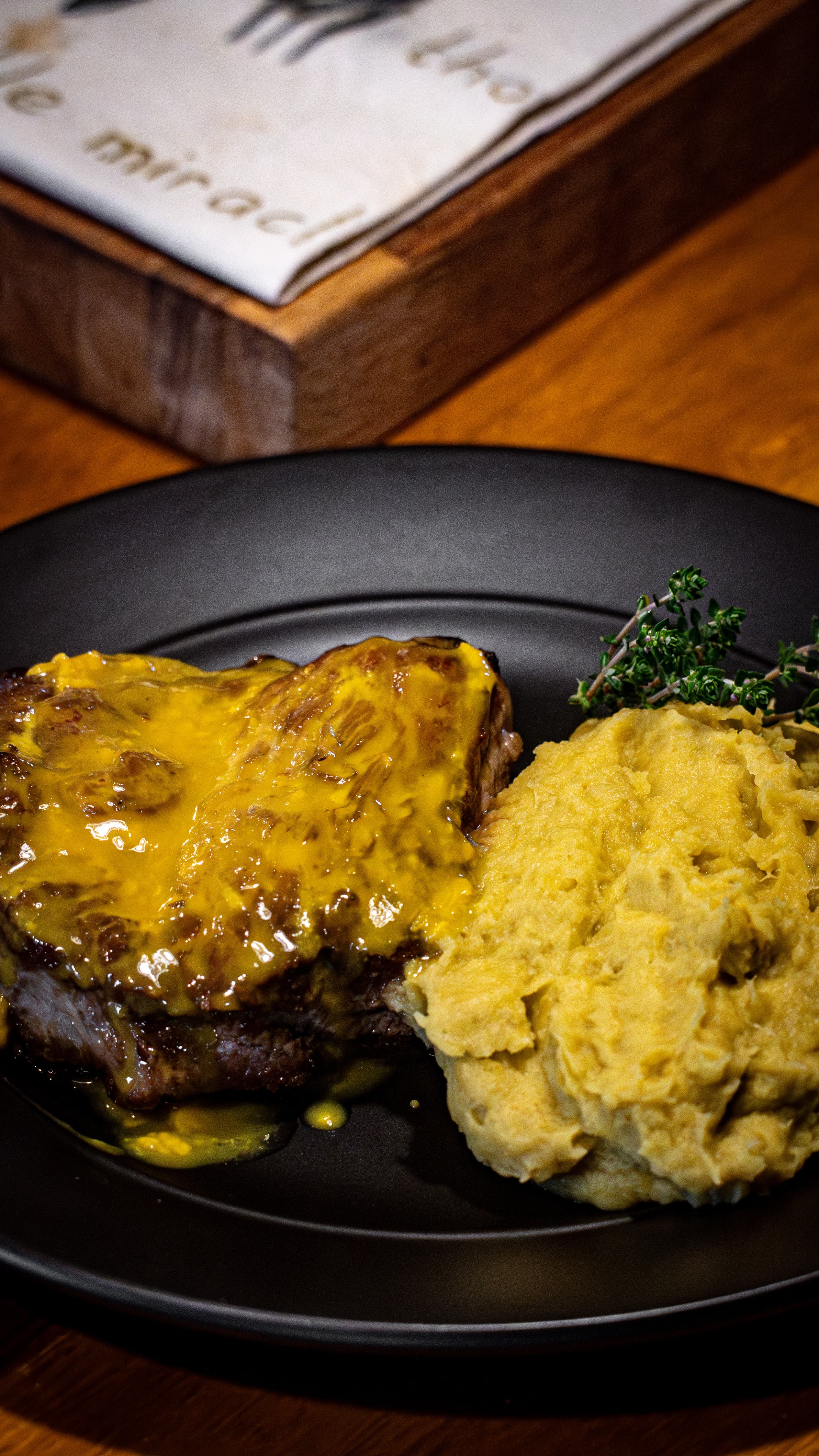 Bondiola a la mostaza - Miniatura 2